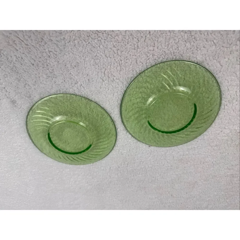 Vintage Uranium Glass Plates 6” Spiral/Swirl Pattern - Set Of 10